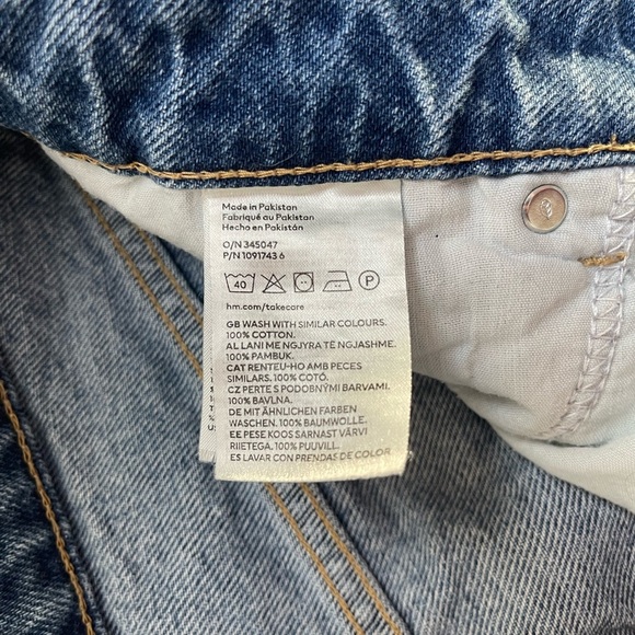H&M High Rise Button Fly Jean, Light Wash, Women’s 16 - Picture 4 of 9